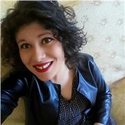 Ragazza amante dei bambini che ha sempre fatto ripetizioni